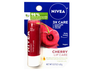NIVEA Cuidado Labial Brillo Frutal Cereza, envase elegante y práctico para uso diario.