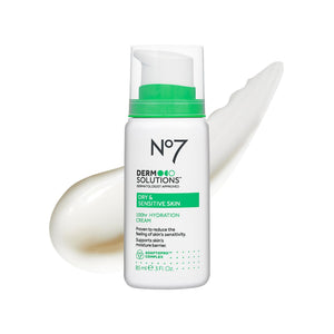 Crema hidratante No7 Derm Solutions sobre la piel, hidratación prolongada