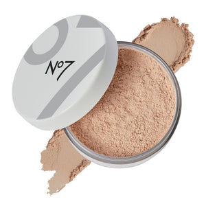 No7 polvo suelto, aplicación suave para fijar el maquillaje.