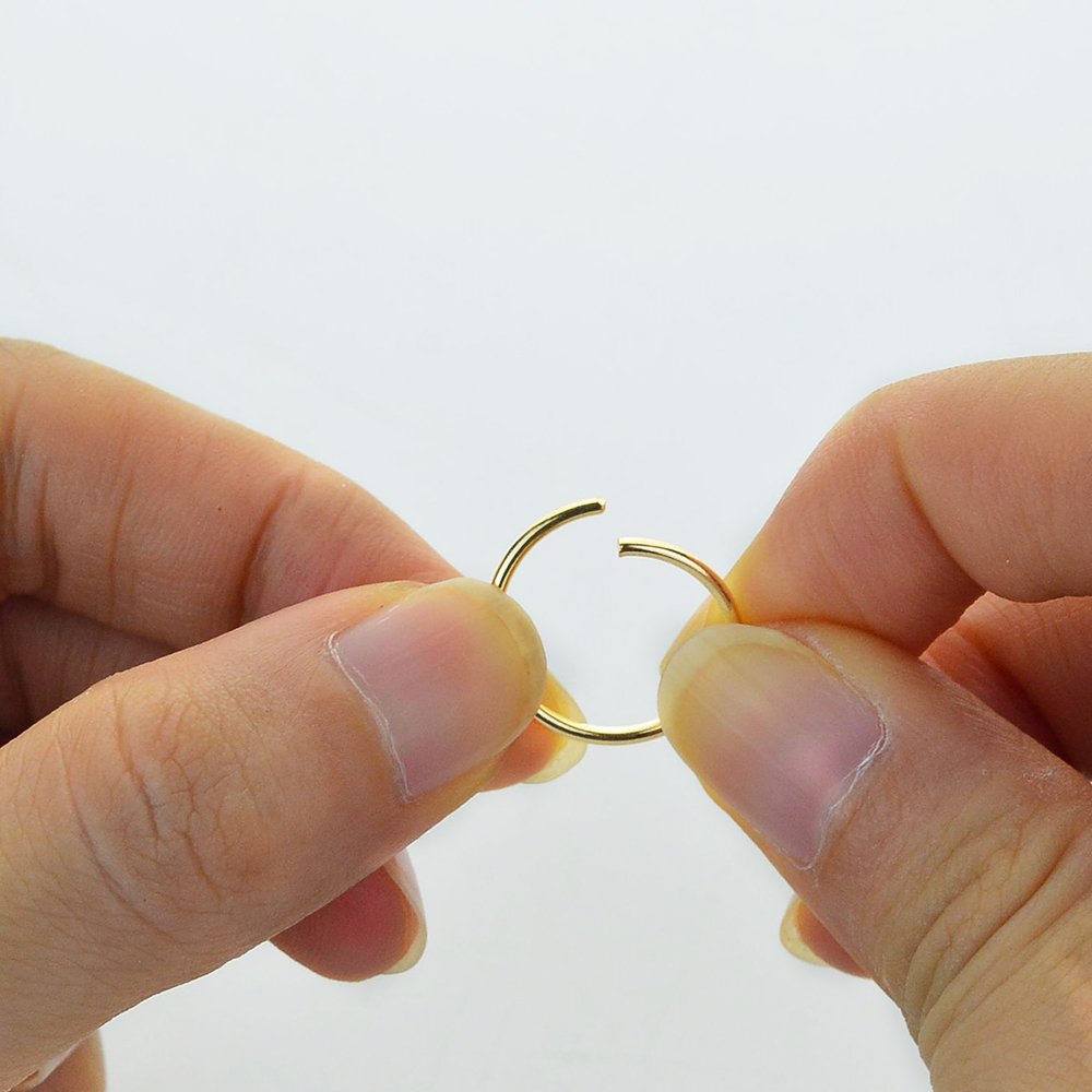 Anillos Nydotd 12 mm dorados, acento elegante para verano.