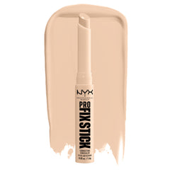 NYX Professional Makeup corrector en barra Alabaster para retoques rápidos.