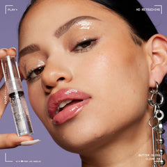 Brillo brillante y beso suave con NYX Sugar Glass en labios