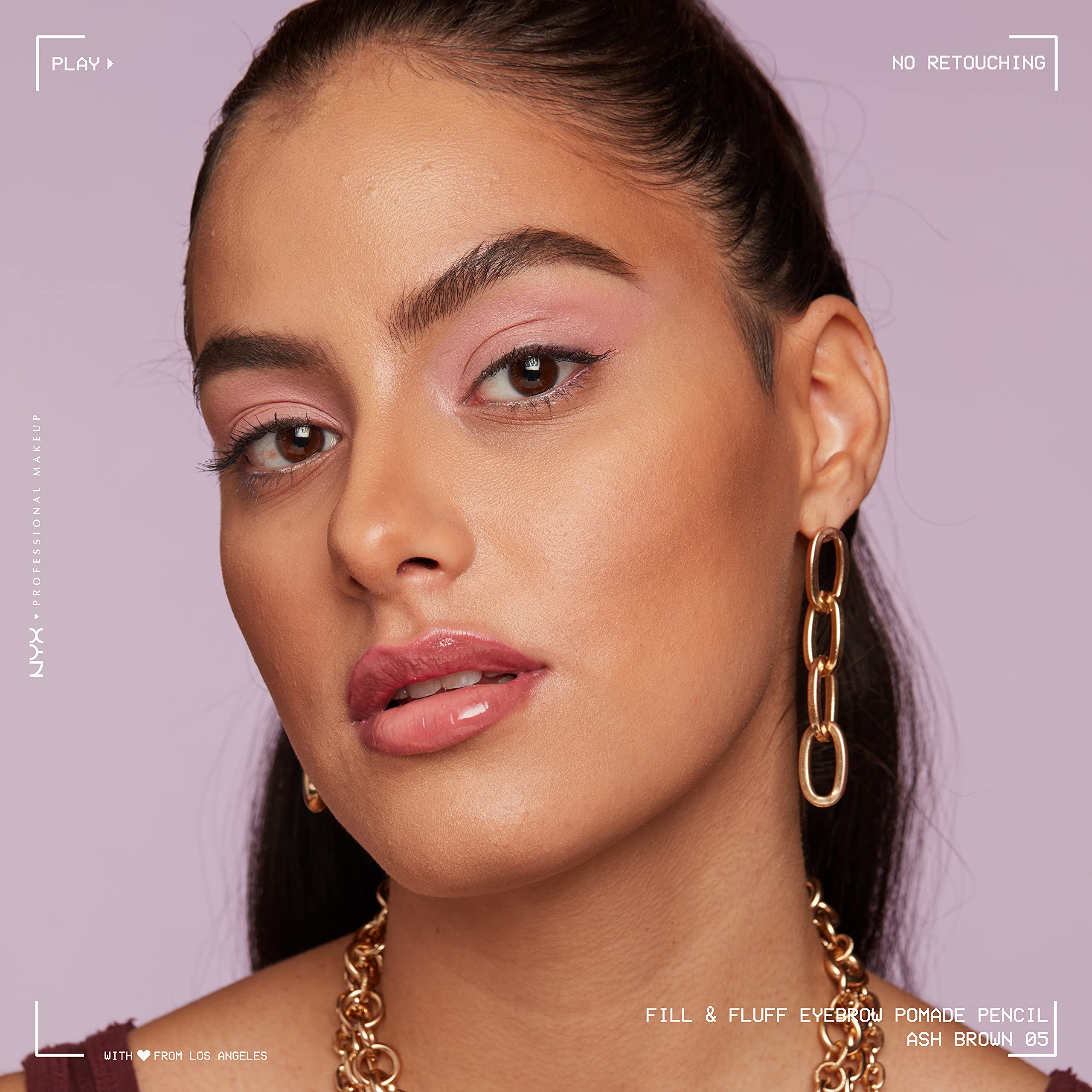 NYX Professional Makeup: definición precisa con acabado natural en cada trazo.