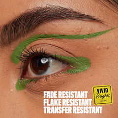 Delineado mate NYX Ghosted Green que no se desvanece durante el día.