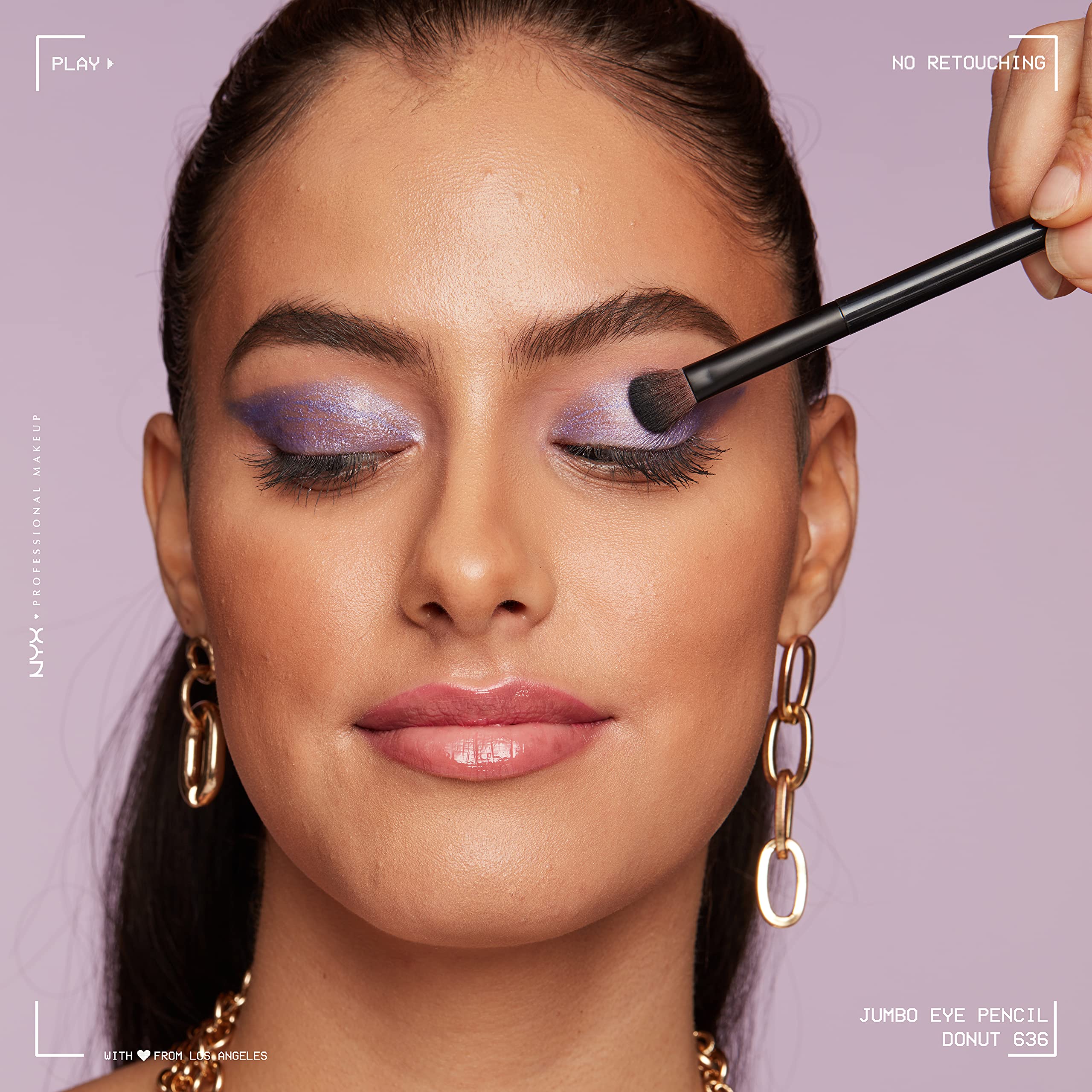 Lápiz delineador NYX jumbo en donut-lila, uso preciso para delineados finos.