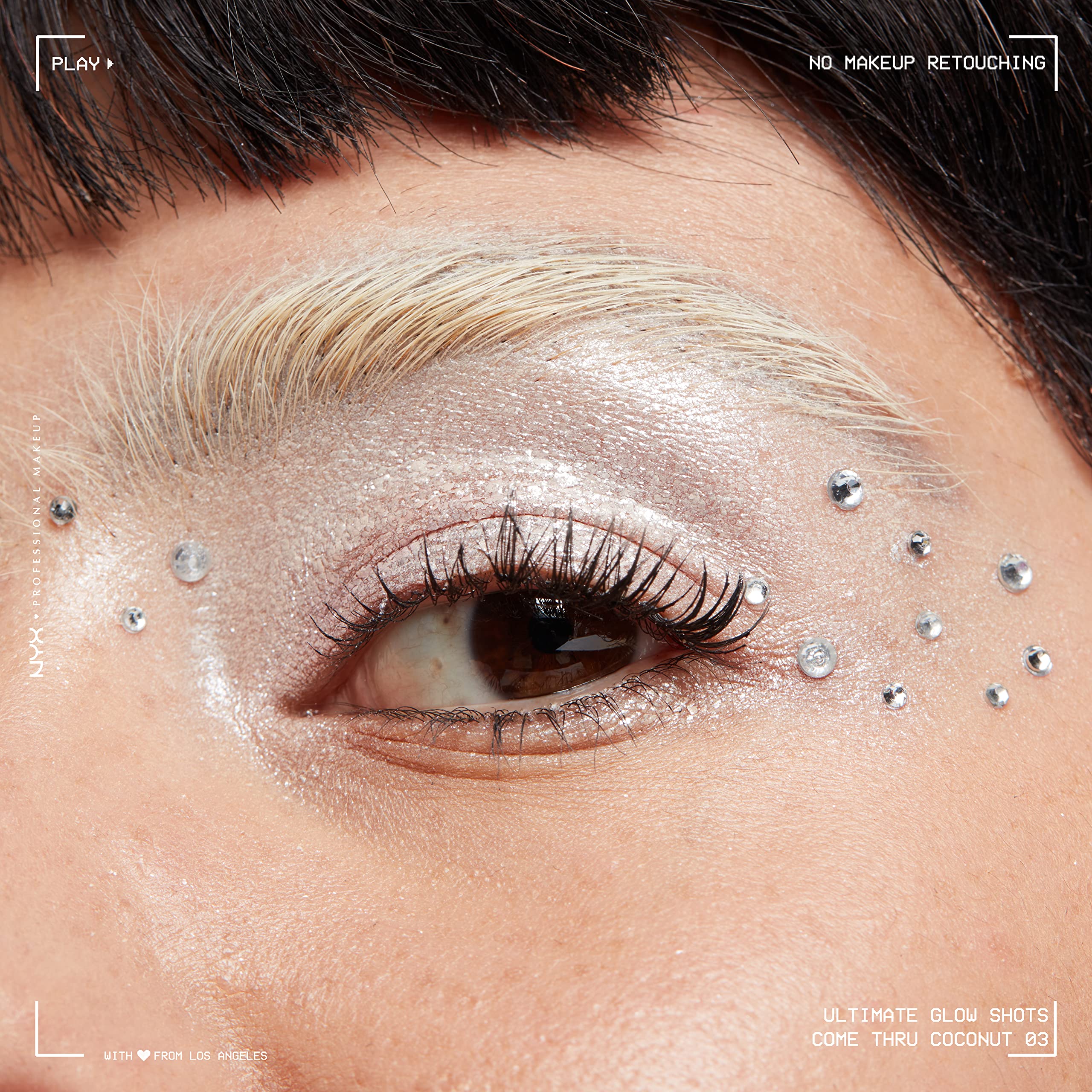 nyx facilita aplicación rápida para un look de ojos.