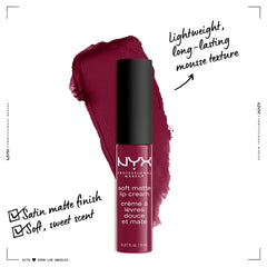 Aplicación suave de NYX Copenhagen Lip Cream para acabado mate cómodo.