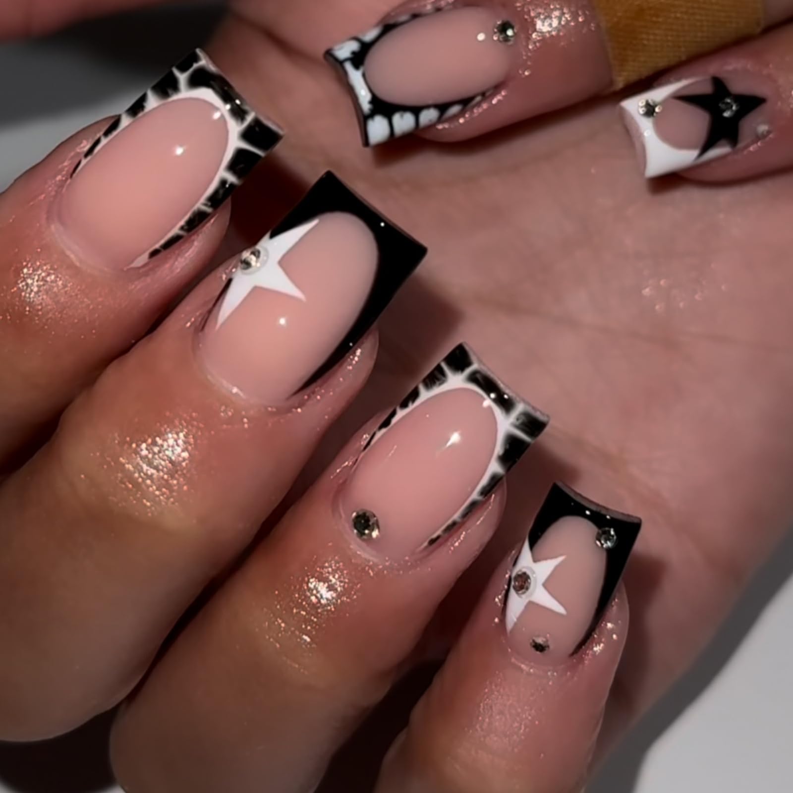 Octoswave uñas postizas cuadradas blancas, aspecto natural y aplicación rápida.