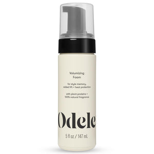Odele Espuma Volumen, envase visible, protección de calor para peinado duradero.