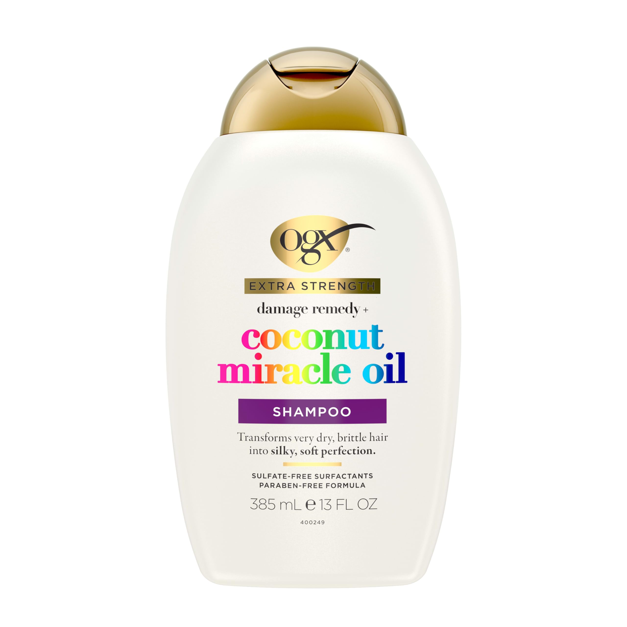 Espuma cremosa OGX en cabello mojado, sensación de limpieza suave