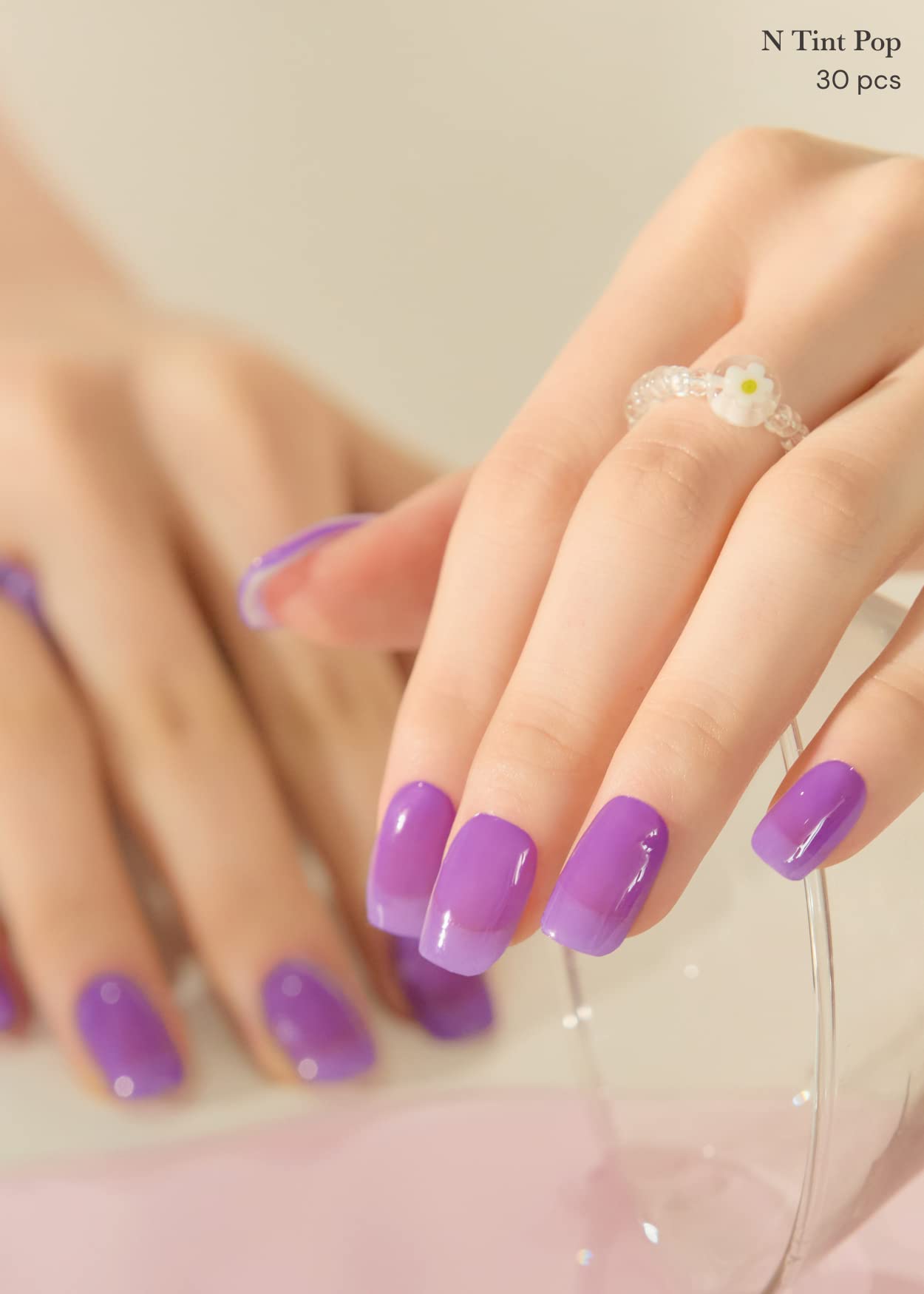 lima de uñas para suavizar bordes y terminar con precision