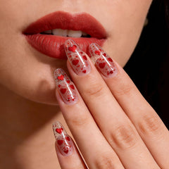 OIUUBBII labios-beso brillantes para uñas, perfecto para look coqueto en citas.