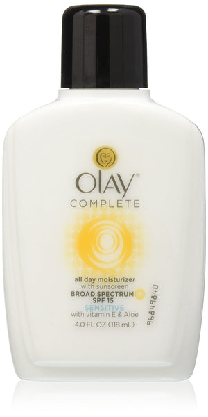 OLAY hidratante diario SPF 15 para piel sensible, envase de cuatro onzas.