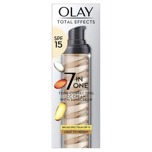 Olay Total Effects crema CC SPF 15 en botella, protección solar ligera para uso diario.