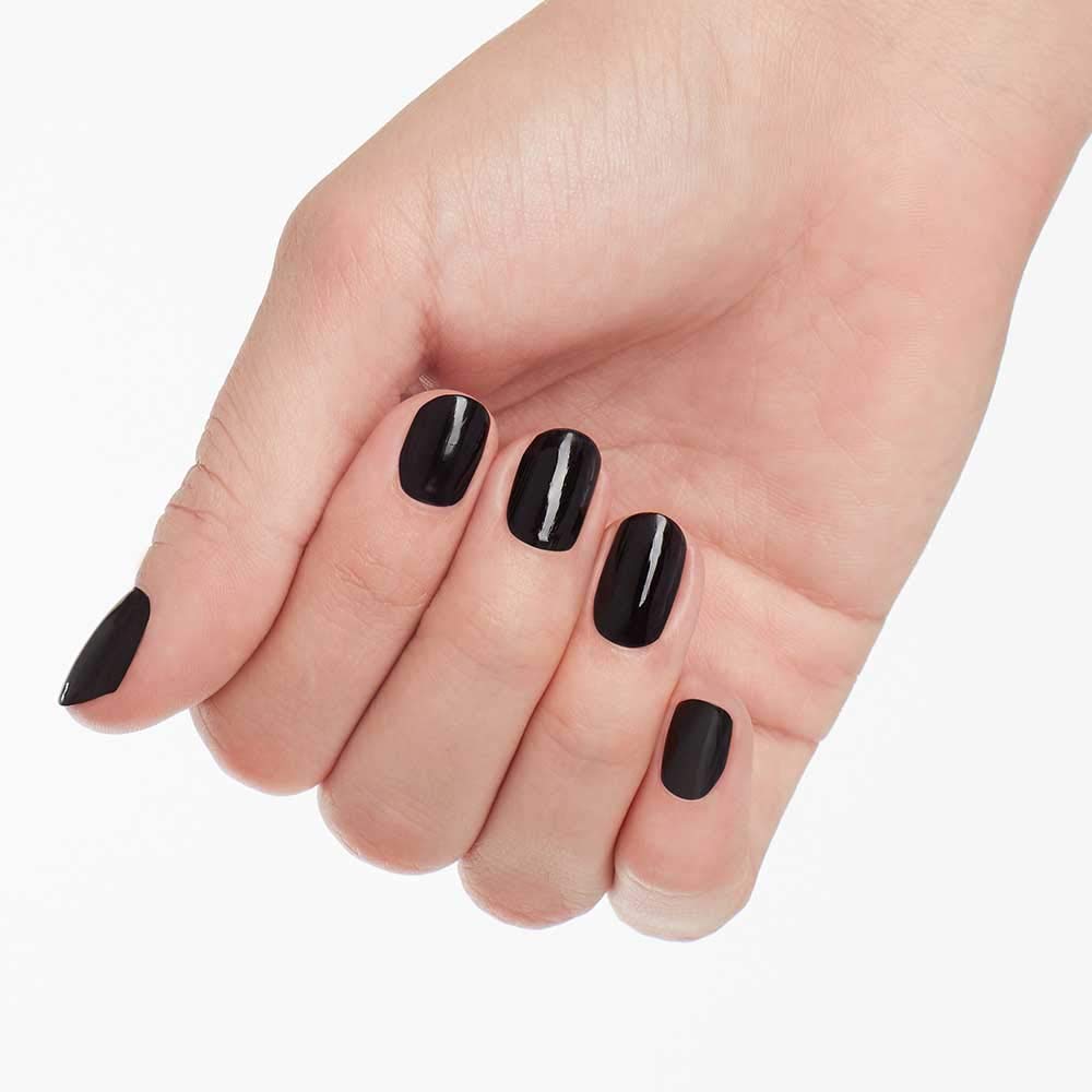 OPI Lincoln Park After Dark, muestra de color oscura para estilo nocturno.