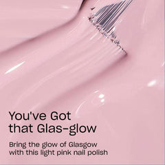 OPI Glas-Glow con pincel Pro-Wide para cobertura suave sin rayas.