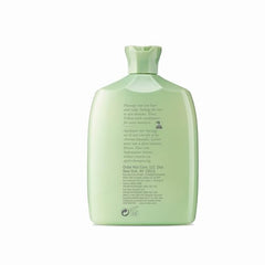 Textura crema de ORIBE Eternal Curls facilita desenredar y dejar el cabello suave.