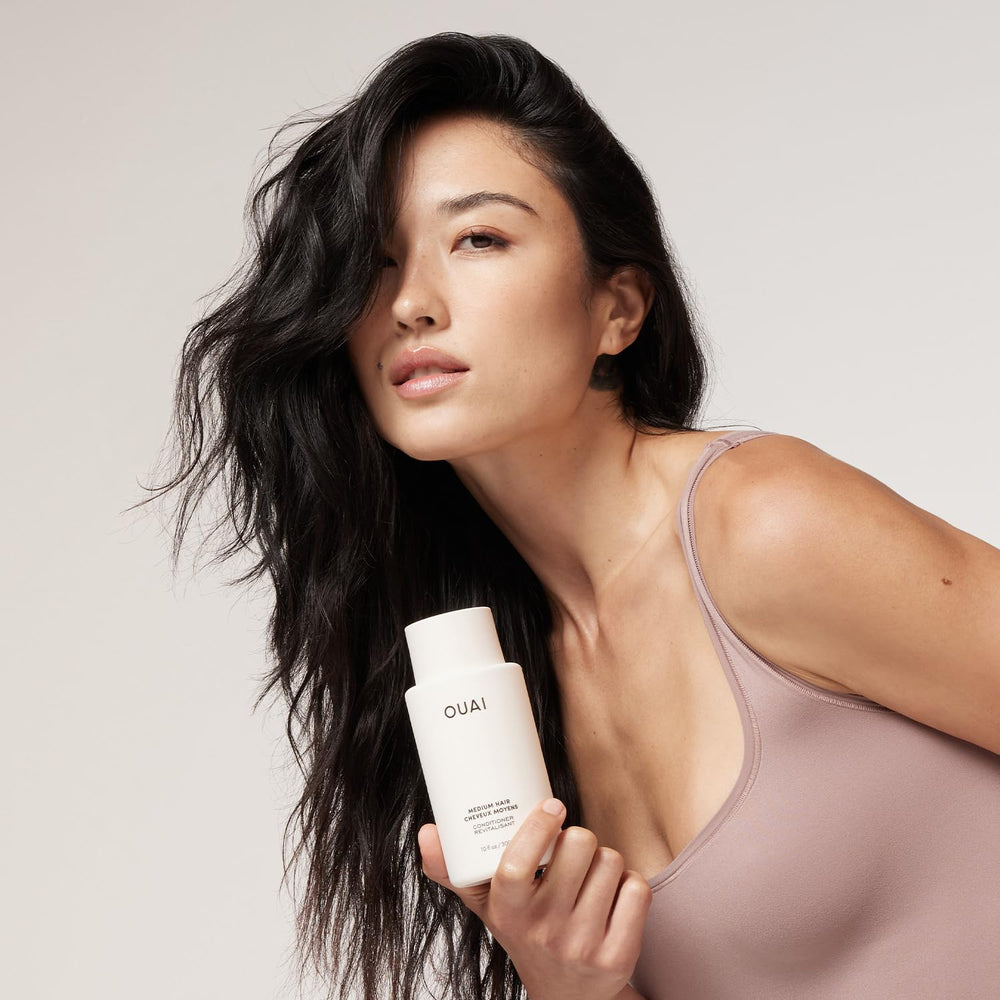 OUAI acondicionador con aceite de coco reparando puntas