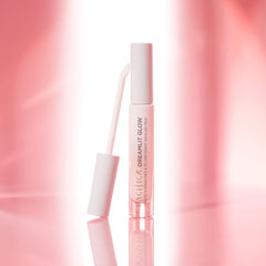 DreamLit Glow hidrata y suaviza el contorno de ojos con textura sedosa