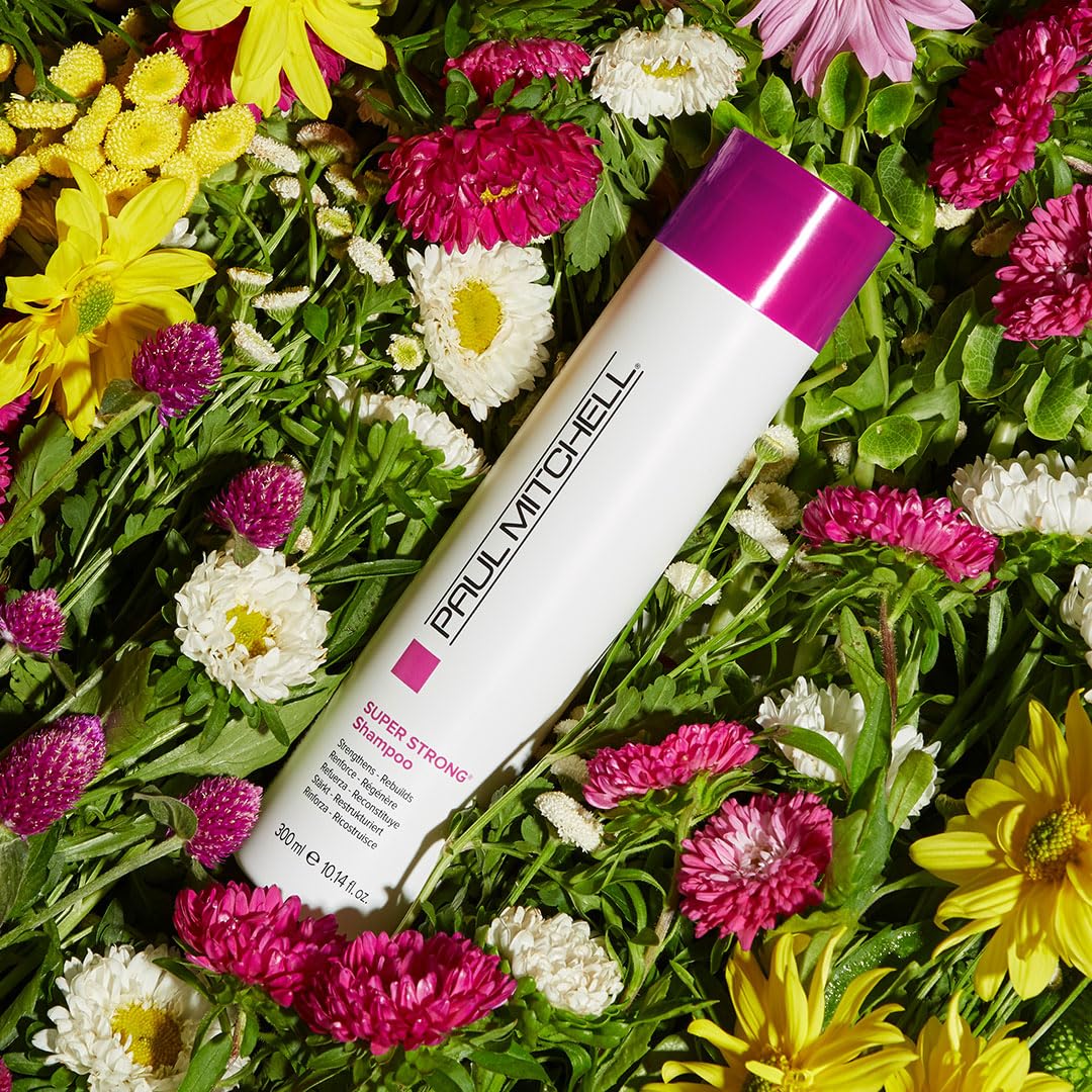 Detalle de la etiqueta de Paul Mitchell Super Strong Shampoo para cabello dañado.