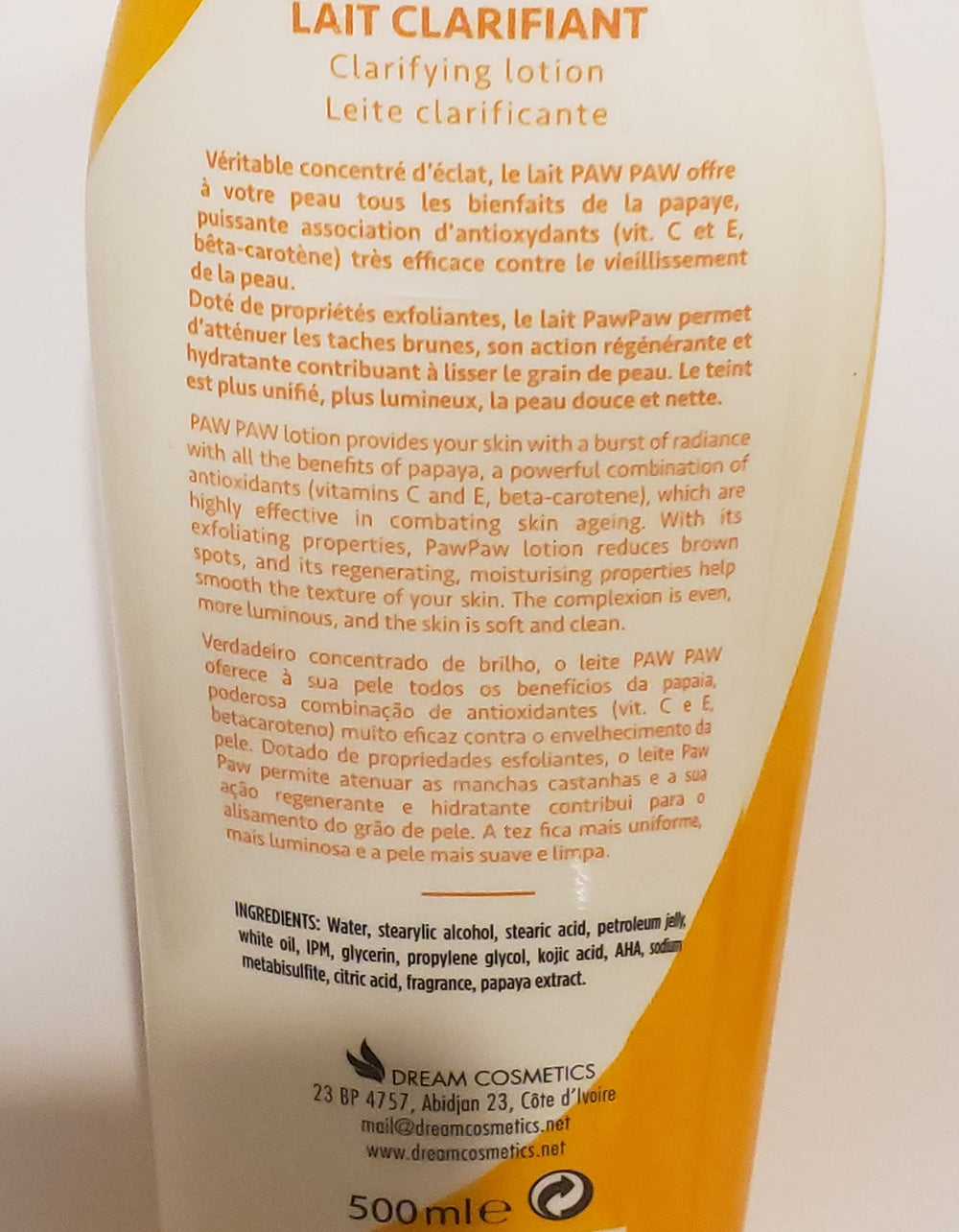 Paw Paw Conjunto Clarificante para el Cuerpo, textura cremosa para aplicar suavemente.