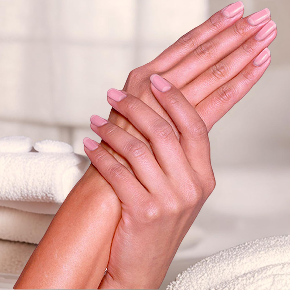 Uso en casa del kit Perfect Formula para cuidado de uñas.