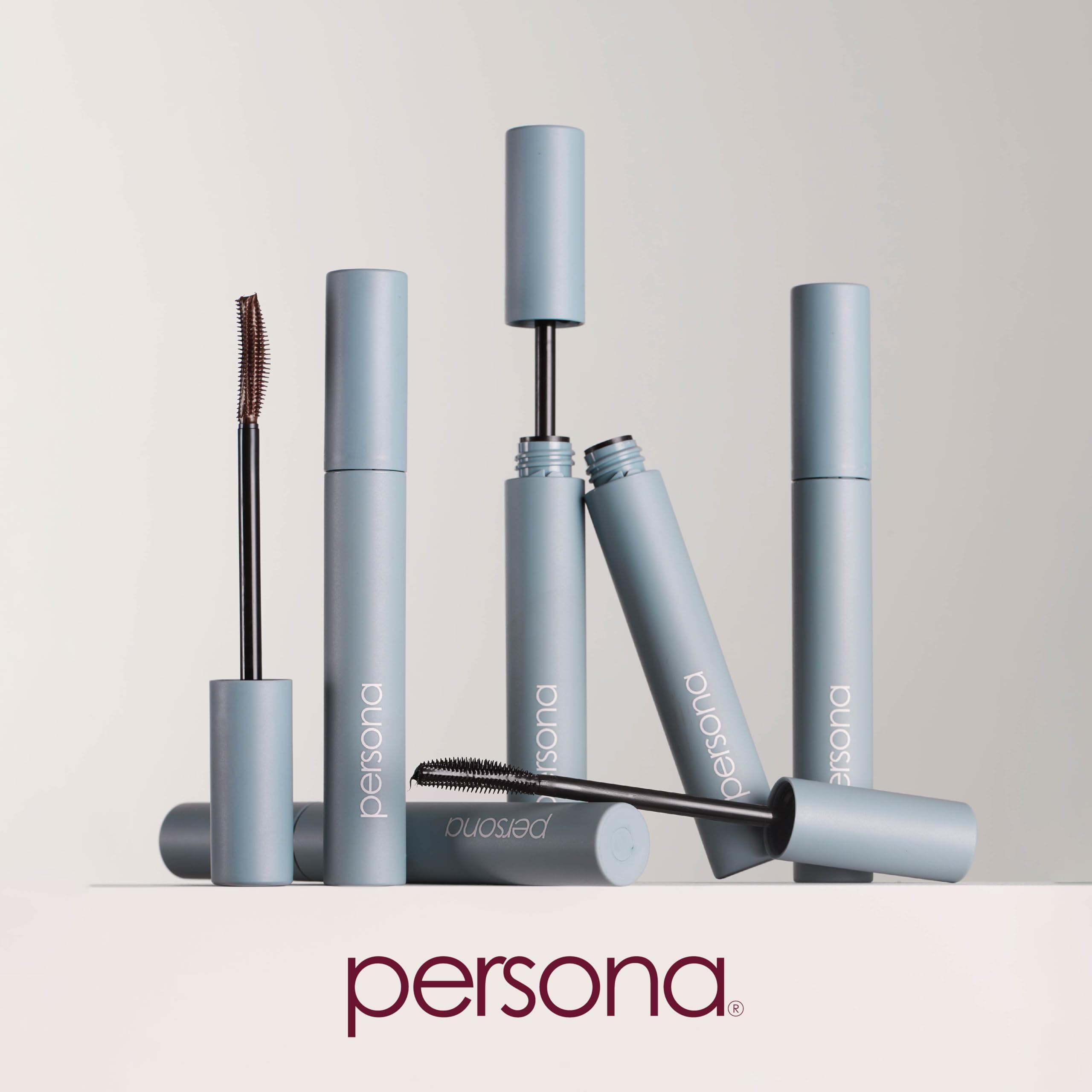 PERSONA Mascara de larga duración removible con agua tibia.