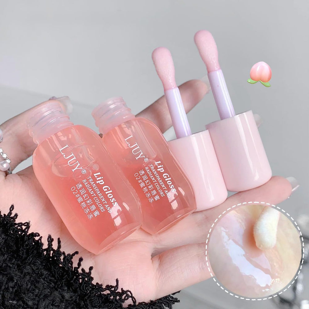 Aplicación suave de Petansy Brillo Labial para un brillo natural.