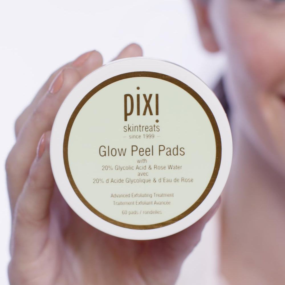 Pixi Glow Peel Pads con agua de rosas para hidratar y calmar la piel.