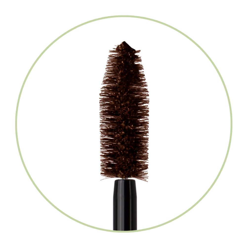 Pixi Large Lash Máscara con cepillo grande para pestañas definidas.