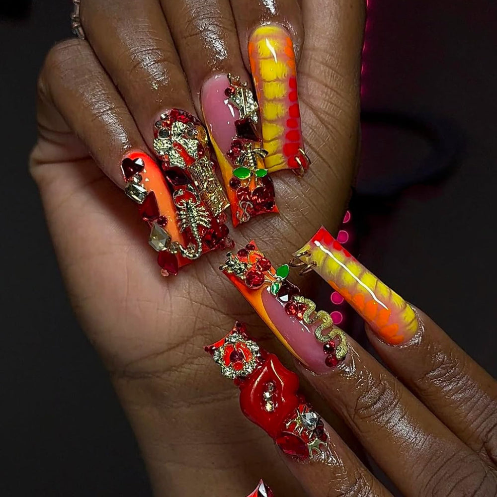 Dijes Pizadix uñas brillos dorados para máximo brillo en uñas.