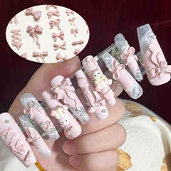 Pizadix Lazo Mini, detalle para uñas con acabado delicado.