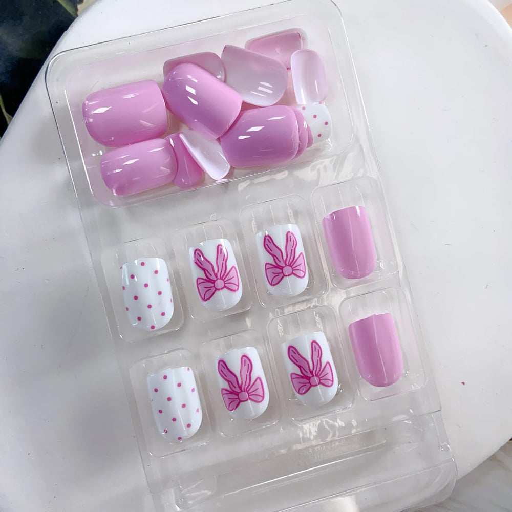 PowPop uñas cuadradas cortas con diseño de San Valentín.