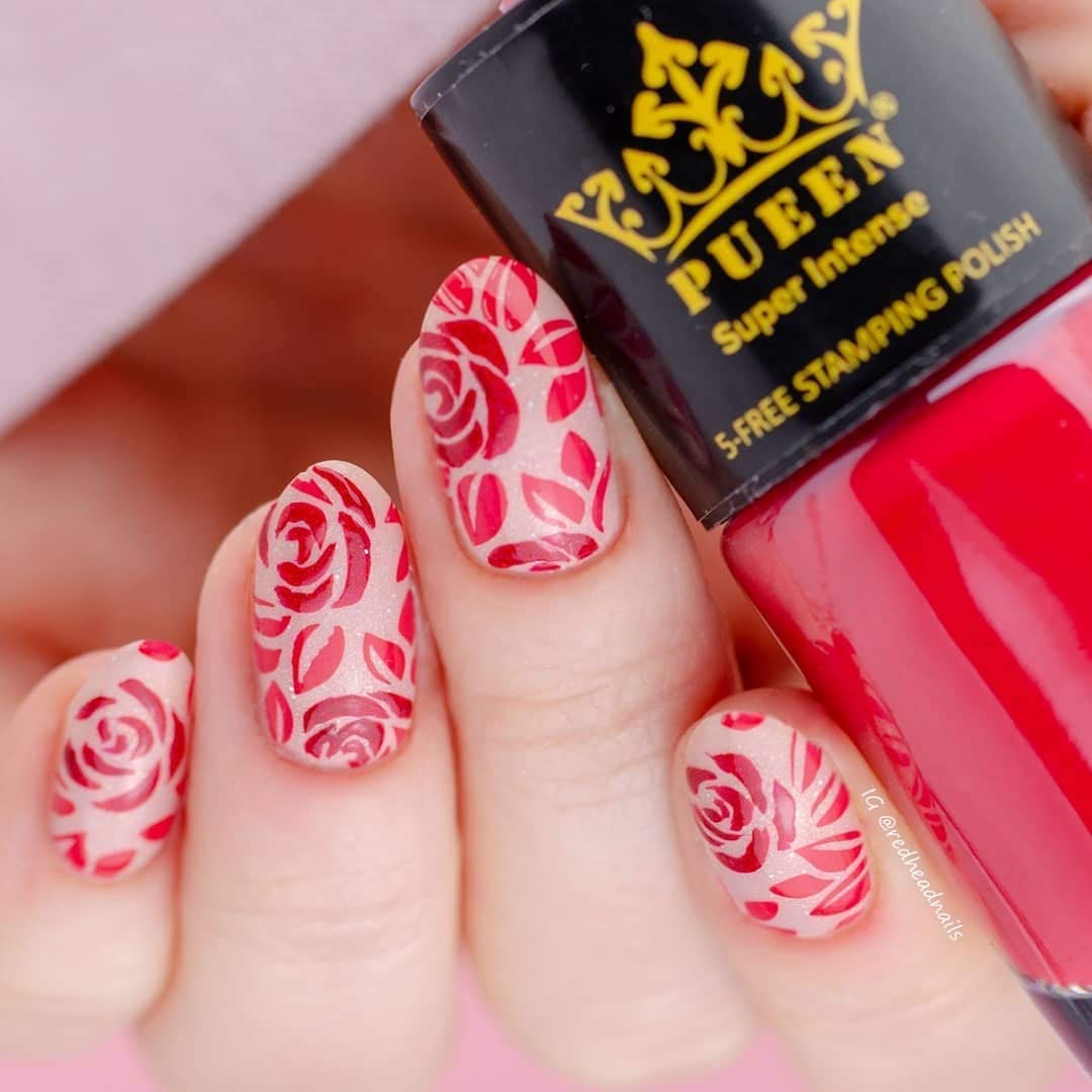 PUEEN Super Intense esmalte blanco puro para stamping, aporta cobertura uniforme.