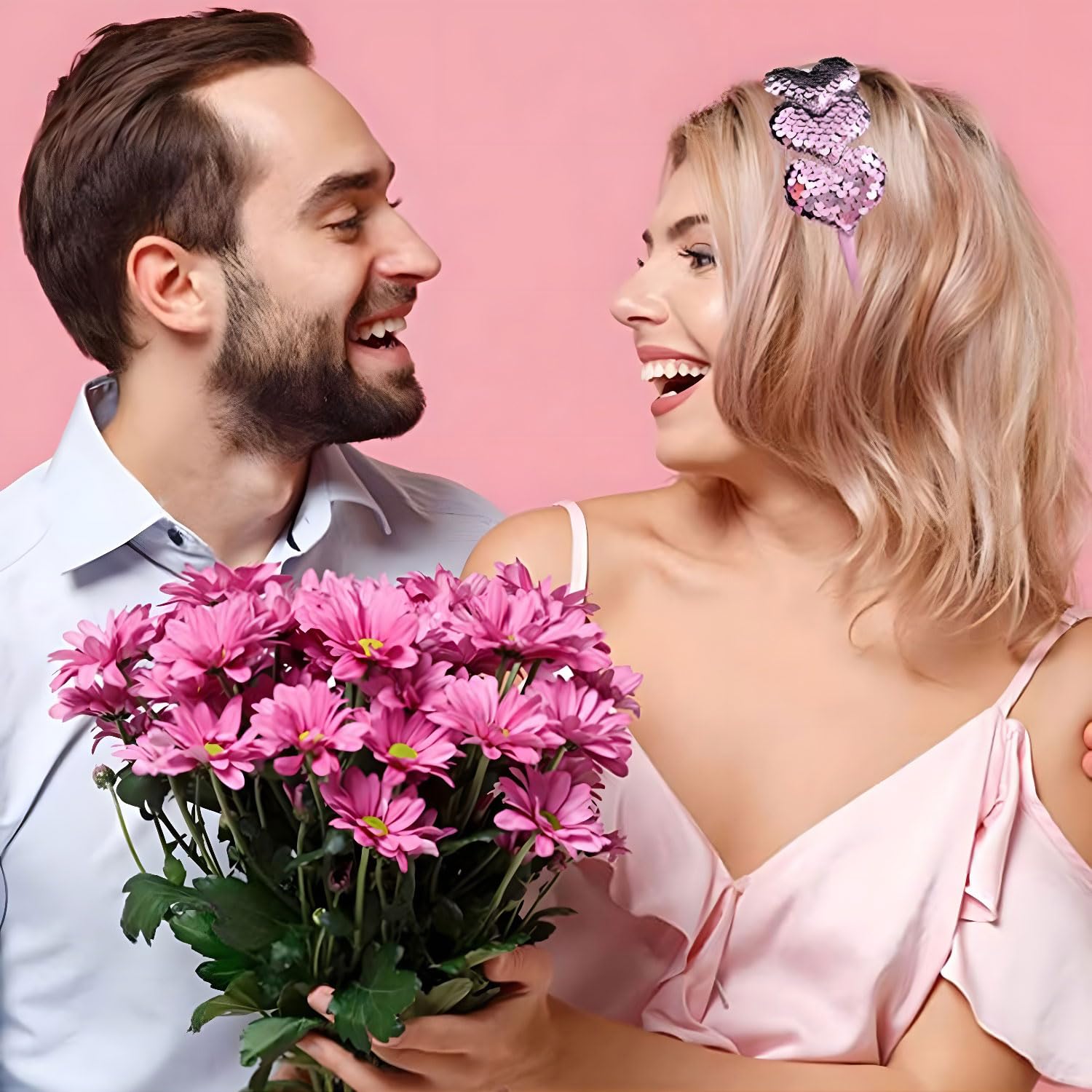 Pvoiue diadema para días de San Valentín en celebraciones especiales.