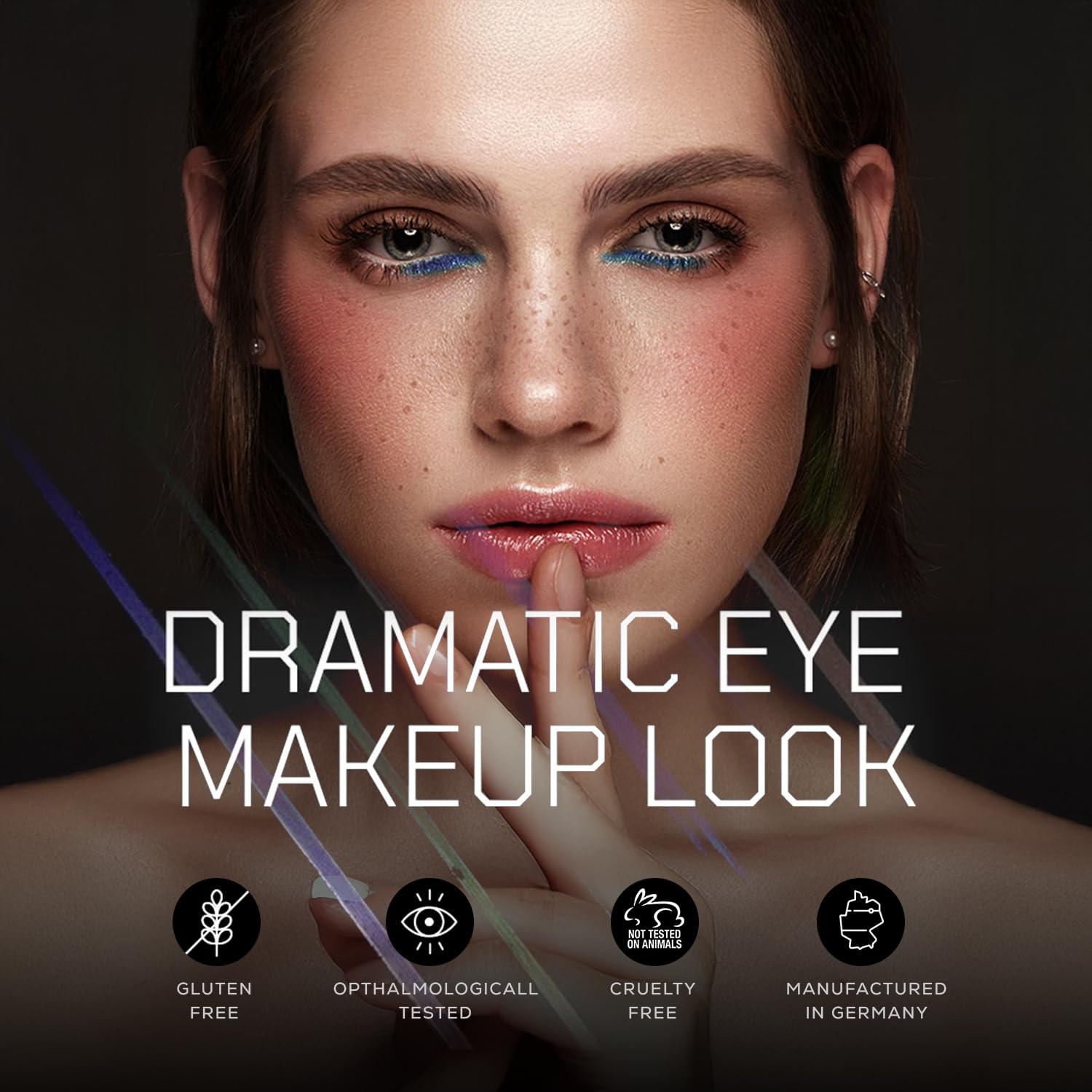 Radiant Professional Delineador Ojos Ahumados, efecto difuminado para estilos versátiles.