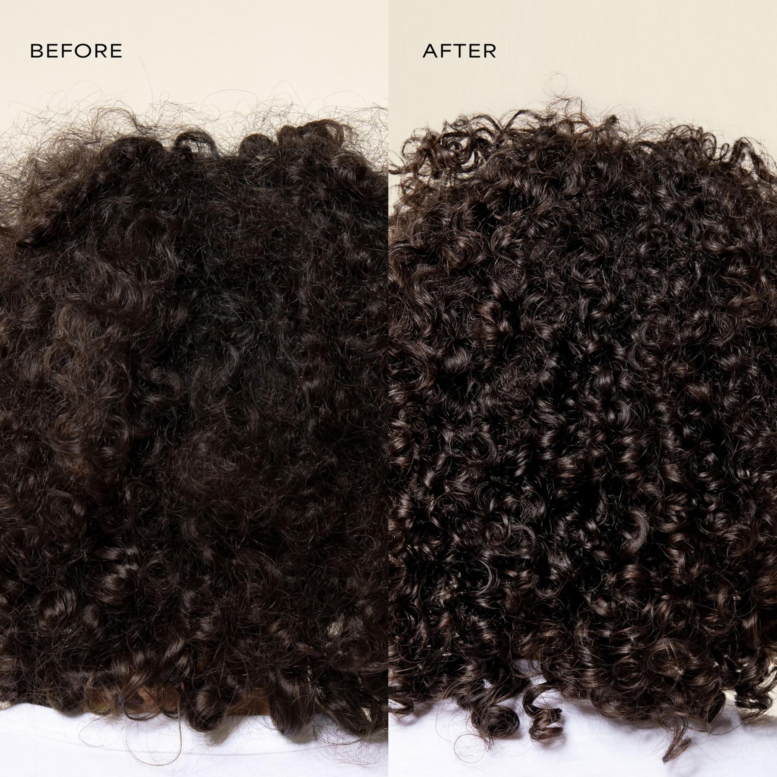 Raw Sugar Mighty Curl acondicionador: botella suave, rizos más suaves y definidos.