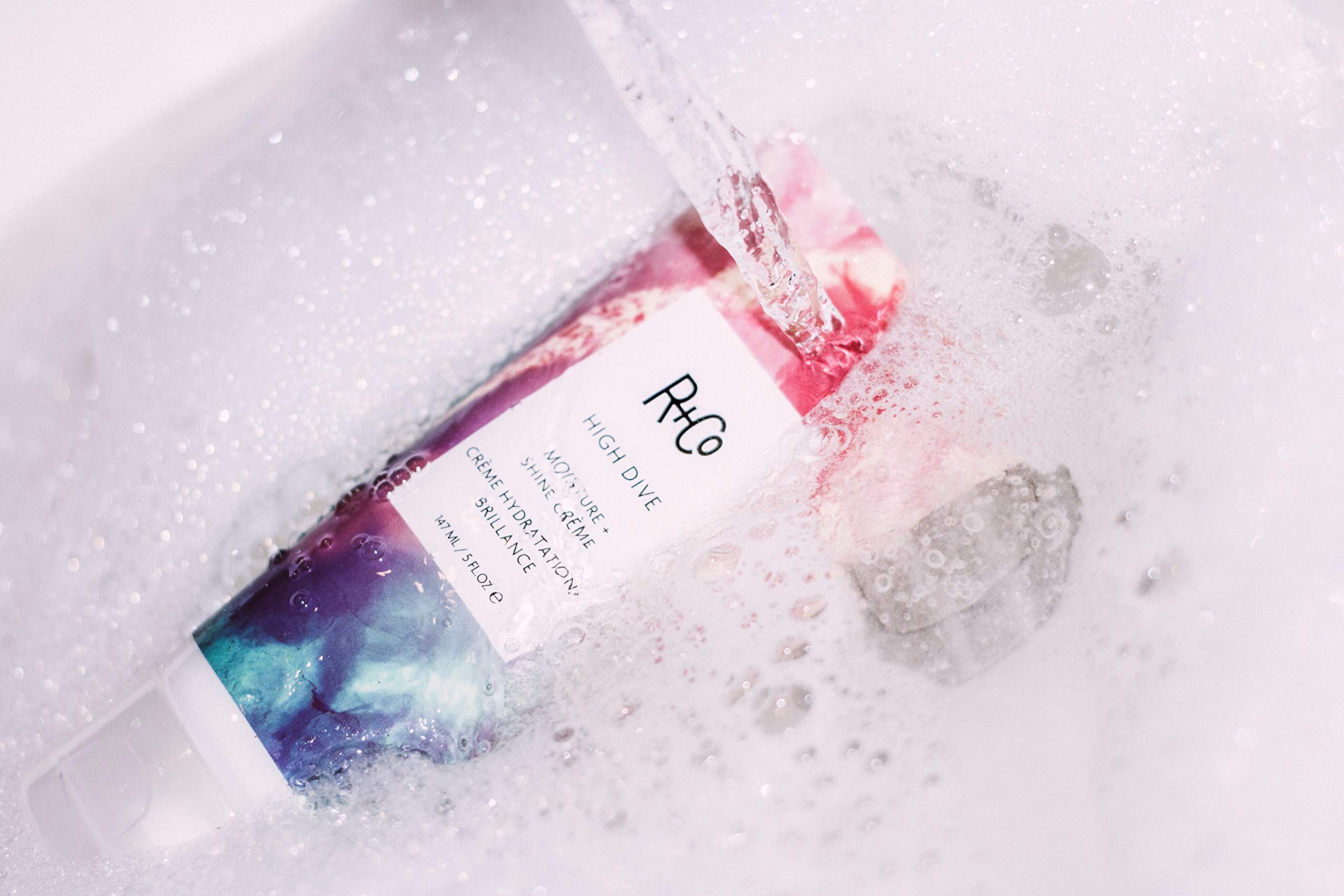 R+Co High Dive provitamina B5 aporta brillo y humedad