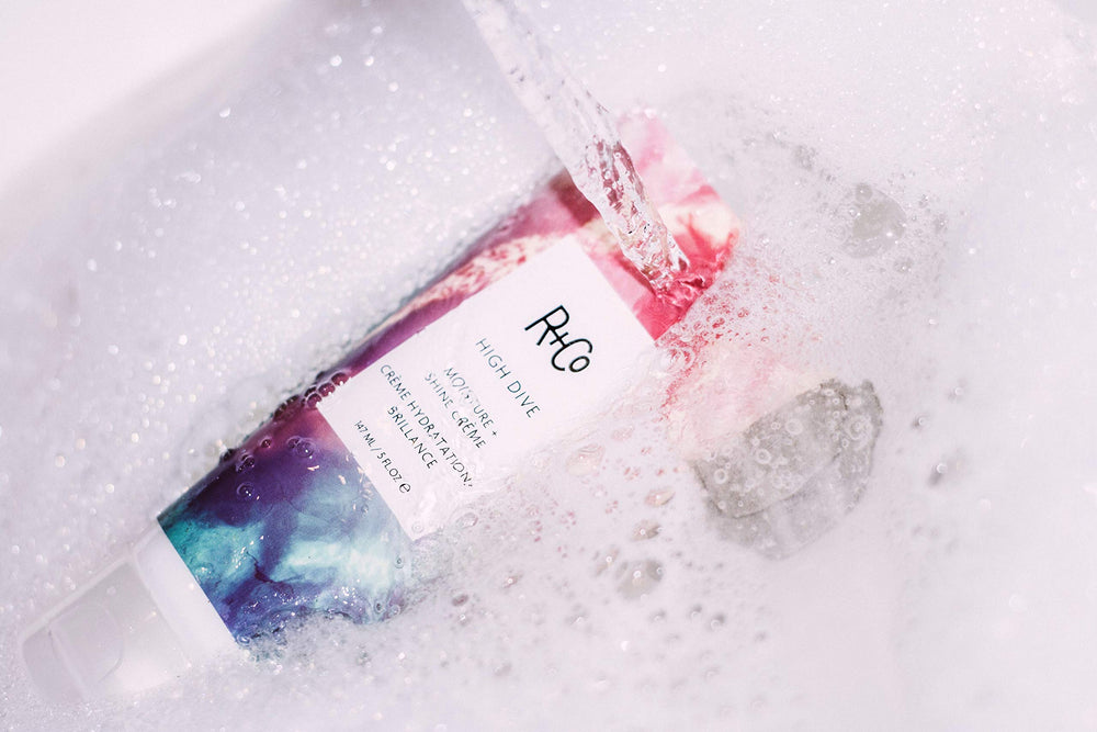 R+Co High Dive provitamina B5 aporta brillo y humedad