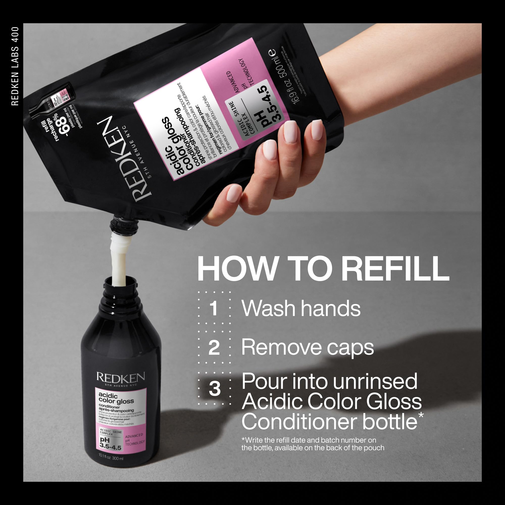Redken Acondicionador Brillo de Color Ácido sella la cutícula para acabado suave.