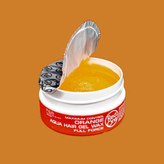 Aplicación suave de Redone Cera Naranja para peinado sin esfuerzo