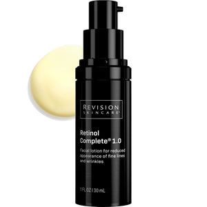 Revision Skincare Retinol Complete: botella de suero lista para aplicación suave