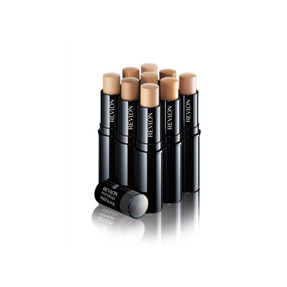 Aplicación diaria suave de REVLON Insta-Fix para piel uniforme.