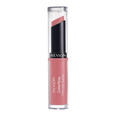 REVLON ColorStay Ultimate Suede muestra Socialite, color duradero en un tono discreto.