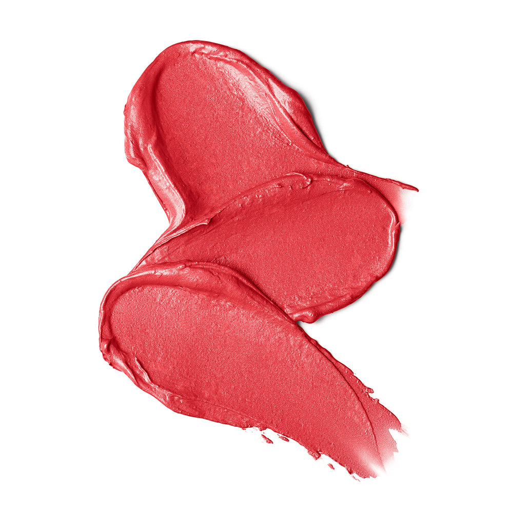 REVLON Super Lustrous labial con pigmentos microfinos ofrece color intenso ligero