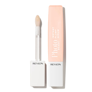 REVLON PhotoReady Serum voluminizador en labios para apariencia más plena.