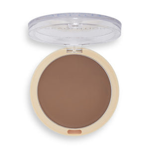 Revolution Beauty London Ultra Cream Bronzer realza los pómulos con tono cálido.