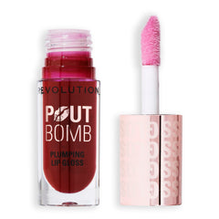 Revolution Pout Bomb con aplicador XXL ofrece brillo intenso y control preciso.