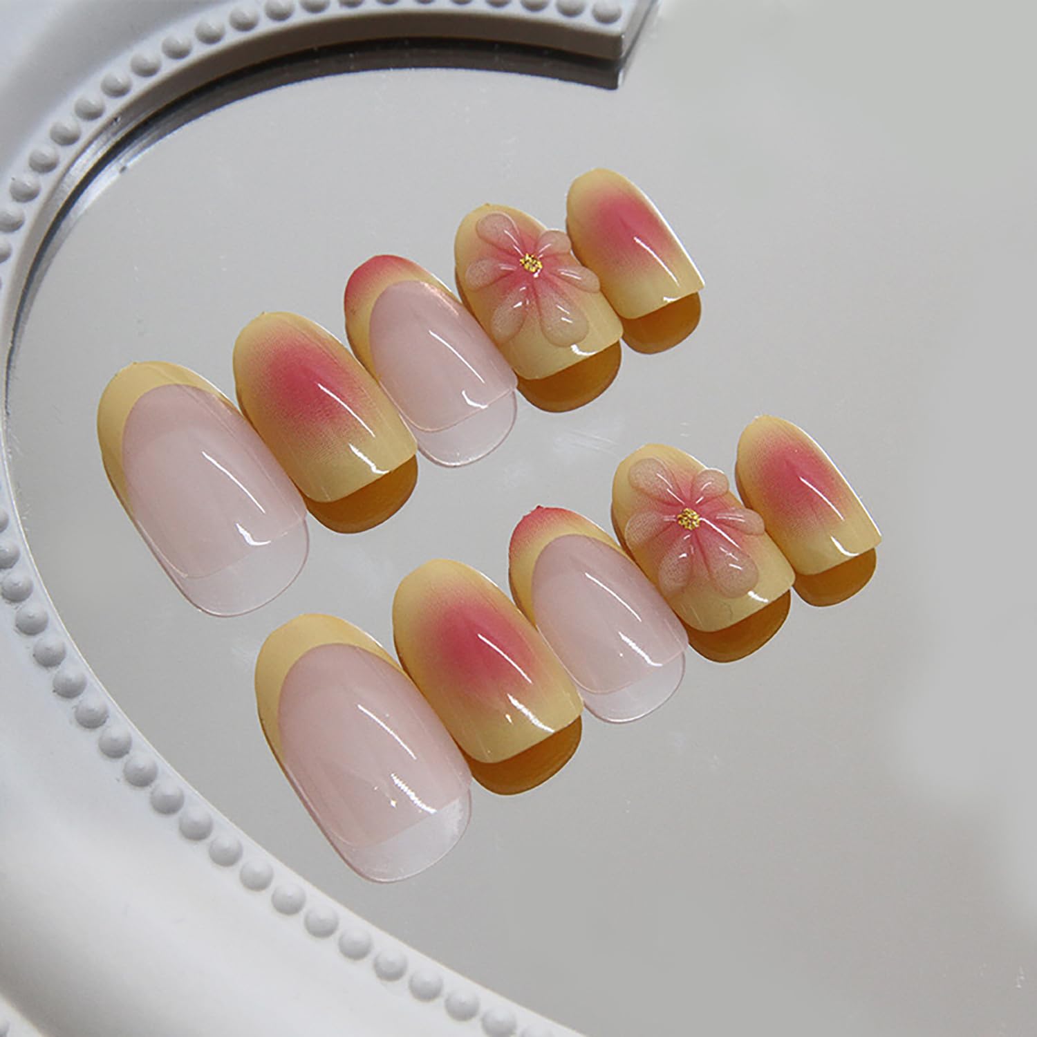 RIICFDD acabado brillante en uñas acrílicas rosadas, estilo elegante.