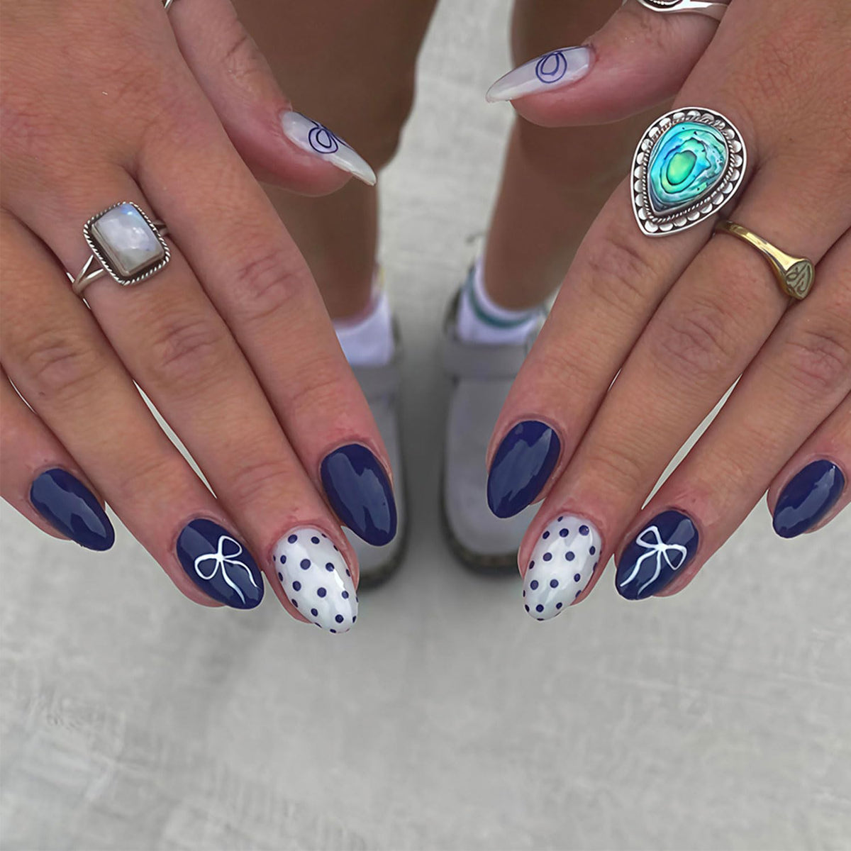 RIICFDD uñas postizas almond full cover Frances azul oscuro para look elegante en eventos